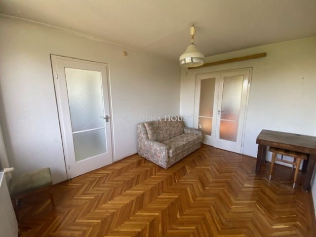 Eladó panellakás, Budapesten, III. kerületben 63.9 M Ft, 2 szobás