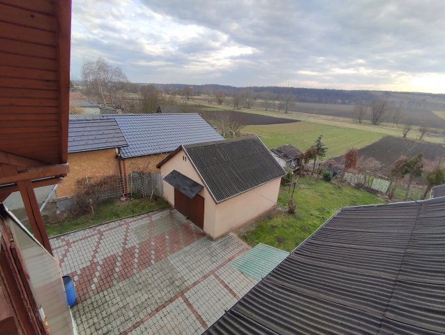 Eladó családi ház, Válon 85 M Ft, 6 szobás