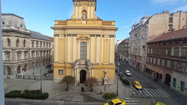 Eladó téglalakás, Budapesten, VI. kerületben 179.55 M Ft