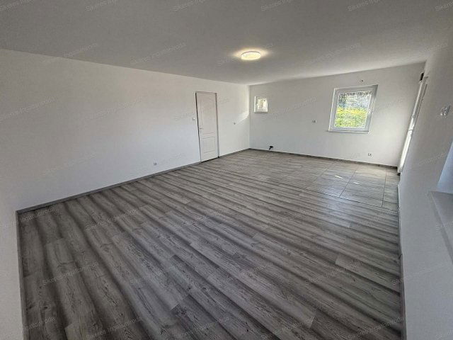 Eladó mezogazdasagi ingatlan, Tatán 19.99 M Ft, 1 szobás