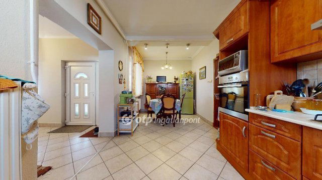 Eladó családi ház, Nyírgyulajon 53 M Ft, 2 szobás