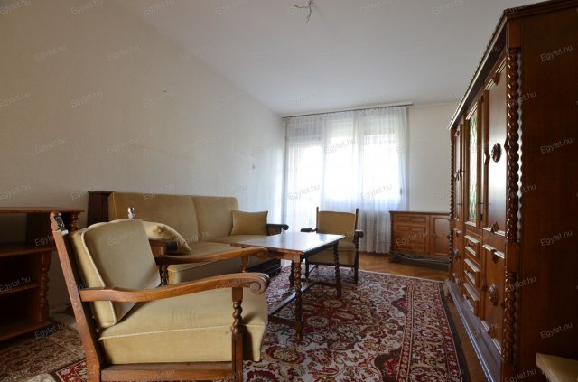Eladó téglalakás, Budapesten, XIV. kerületben, Sárköz utcában