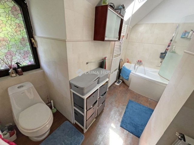 Eladó ikerház, Budapesten, II. kerületben 260 M Ft, 4 szobás