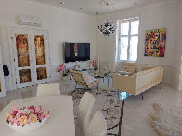 Eladó téglalakás, Pécsett 149 M Ft, 2+1 szobás