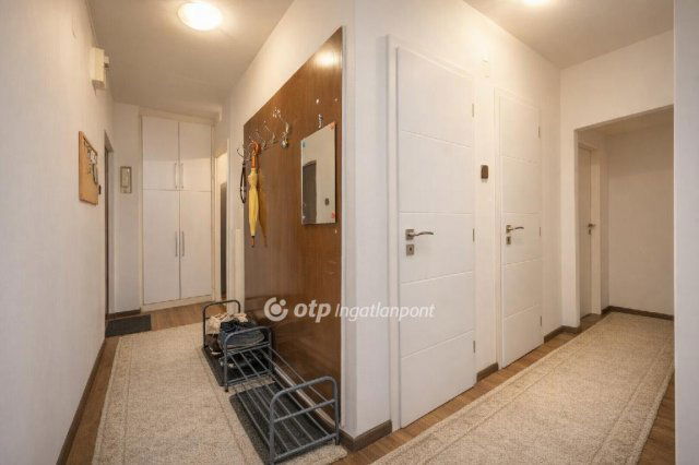 Eladó téglalakás, Budapesten, VIII. kerületben 77.5 M Ft