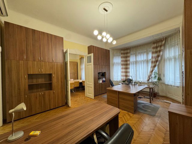 Eladó téglalakás, Budapesten, IX. kerületben, Üllői úton