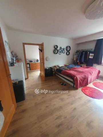 Eladó családi ház, Budapesten, II. kerületben 399 M Ft