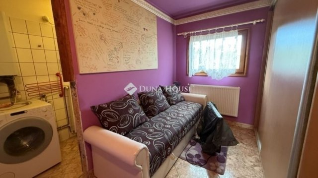 Eladó családi ház, Sülysápon 26.5 M Ft, 2 szobás