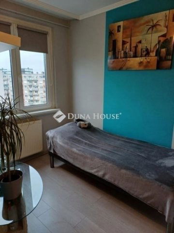 Eladó panellakás, Budapesten, XV. kerületben 79 M Ft, 4 szobás