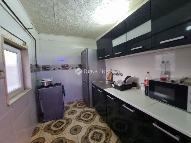 Eladó családi ház, Tóalmáson 36.9 M Ft, 4 szobás