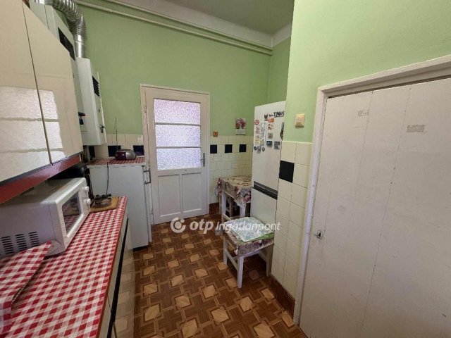 Eladó családi ház, Debrecenben 44.999 M Ft, 2 szobás