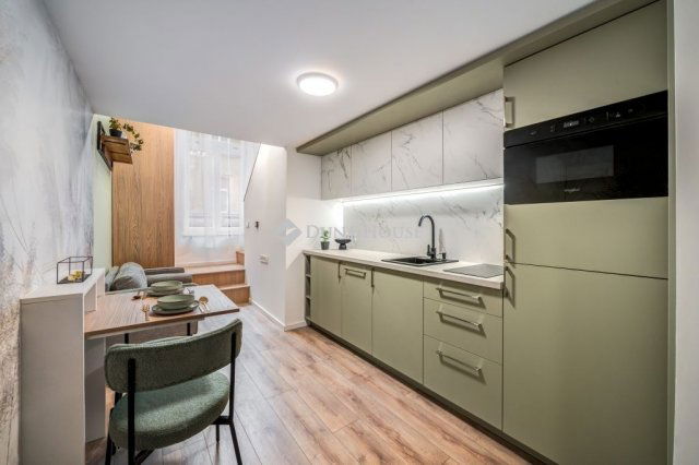 Eladó téglalakás, Budapesten, VII. kerületben 52.9 M Ft