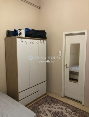 Eladó téglalakás, Budapesten, VI. kerületben 93 M Ft, 3 szobás
