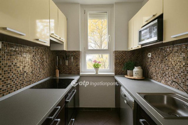 Eladó panellakás, Budapesten, XXI. kerületben 73.9 M Ft, 3 szobás