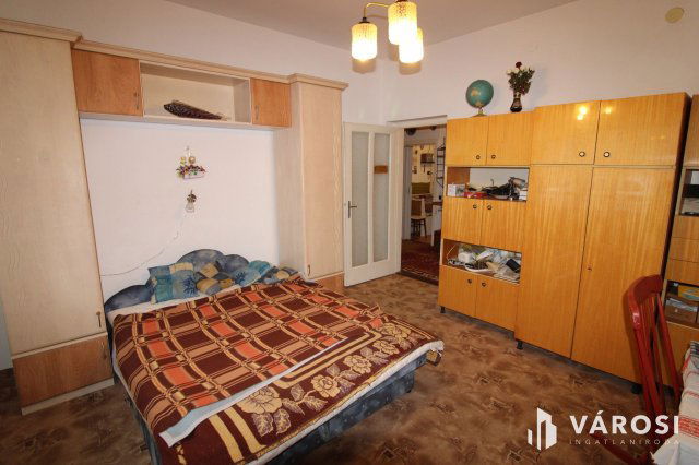 Eladó családi ház, Gyulán 60 M Ft, 3 szobás