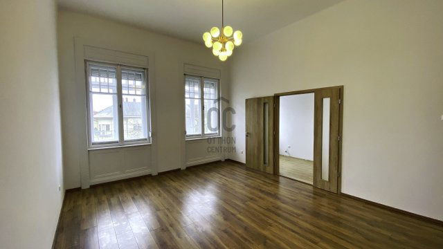 Eladó ipari ingatlan, Kecskeméten 74.9 M Ft / költözzbe.hu