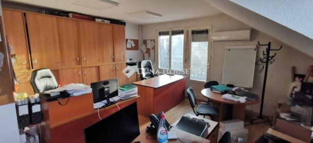 Eladó családi ház, Szentendrén 110 M Ft, 2 szobás