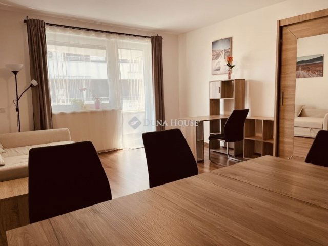 Eladó téglalakás, Budapesten, VIII. kerületben 76.5 M Ft