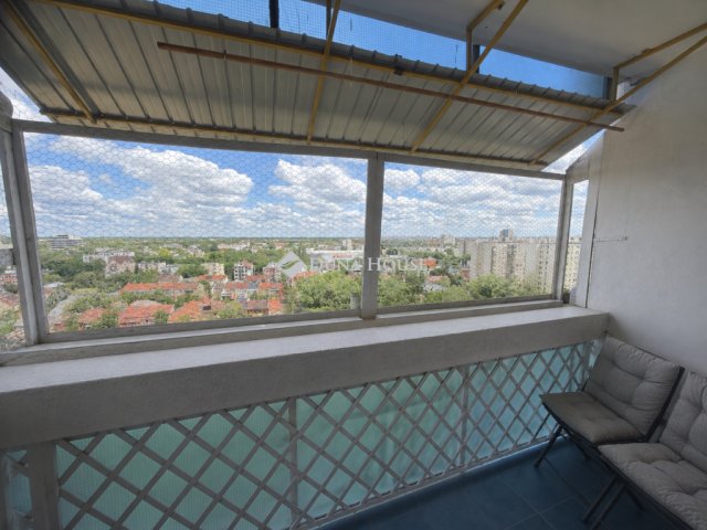 Eladó panellakás, Debrecenben 44.9 M Ft, 2 szobás