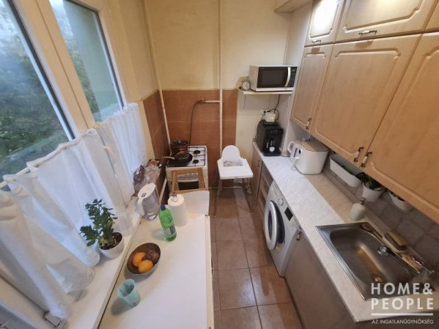 Eladó téglalakás, Szegeden 49.5 M Ft, 2 szobás