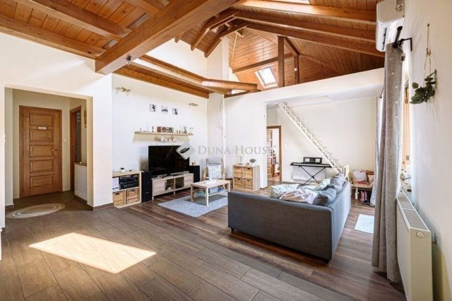 Eladó családi ház, Pusztazámoron 159.9 M Ft, 4 szobás