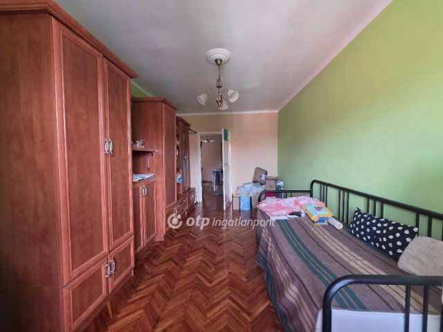 Eladó téglalakás, Budapesten, X. kerületben 57.9 M Ft, 3 szobás