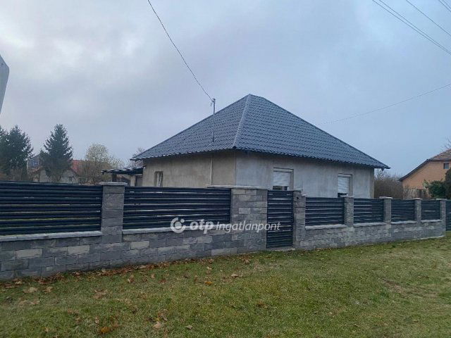 Eladó családi ház, Szügyön 48.9 M Ft, 3+4 szobás