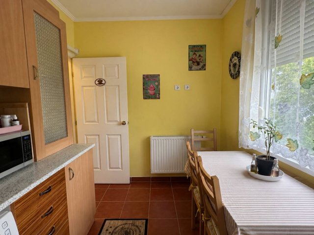Eladó téglalakás, Székesfehérvárott, Rádió utcában 50.9 M Ft