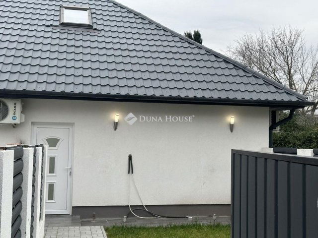 Eladó családi ház, Budapesten, XVIII. kerületben 43.9 M Ft
