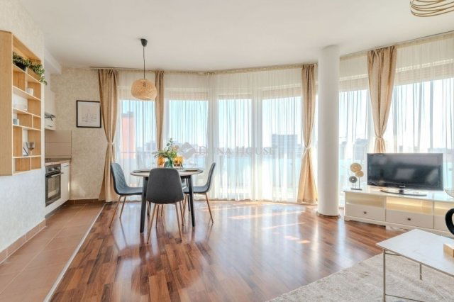 Eladó téglalakás, Budapesten, VIII. kerületben 144 M Ft