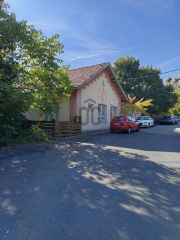 Eladó családi ház, Tatabányán 87 M Ft, 6 szobás