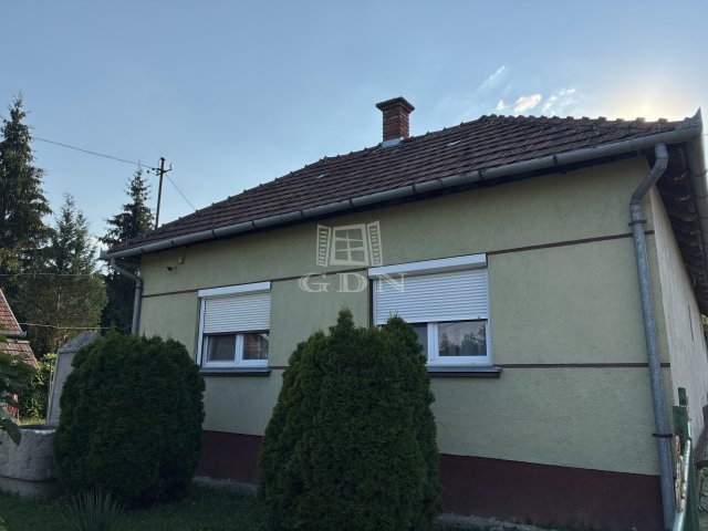 Eladó családi ház, Bánokszentgyörgyön 19.9 M Ft, 2 szobás