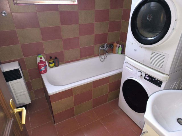 Eladó téglalakás, Bábolnán 49.9 M Ft, 2 szobás