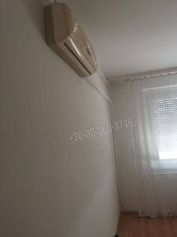 Eladó panellakás, Dunaújvárosban 22.5 M Ft, 1 szobás