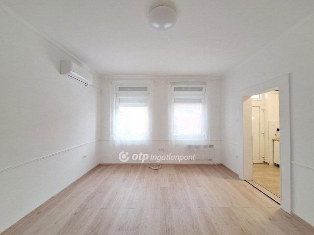 Eladó téglalakás, Budapesten, IV. kerületben 44.7 M Ft, 1 szobás