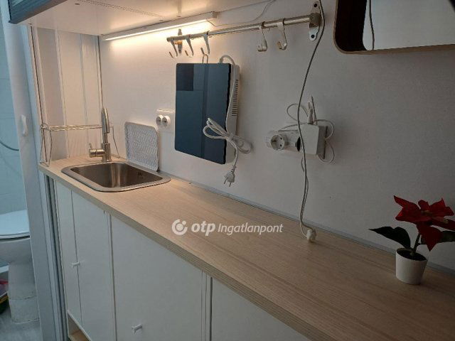 Eladó téglalakás, Budapesten, VIII. kerületben 16.4 M Ft