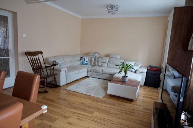 Eladó családi ház, Csömörön 125 M Ft, 4 szobás