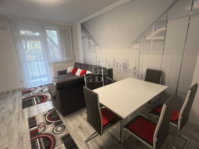 Eladó téglalakás, Budapesten, IX. kerületben, Epreserdő utcában