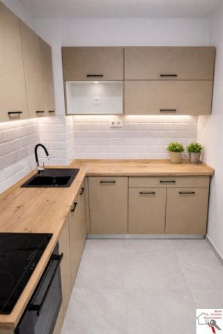 Eladó panellakás, Pécsett 63.9 M Ft, 3 szobás