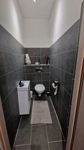 Eladó ikerház, Szigetszentmiklóson 99.9 M Ft, 5 szobás