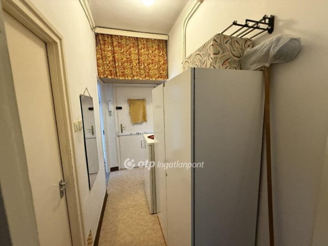 Eladó téglalakás, Miskolcon 26 M Ft, 2 szobás