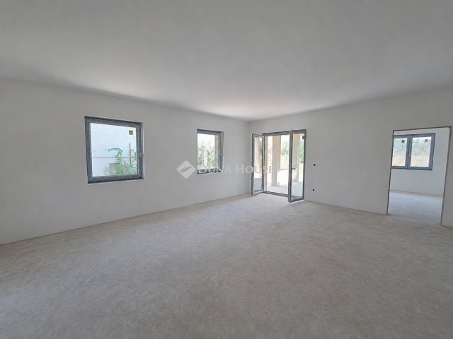 Eladó családi ház, Inárcson 114 M Ft, 5 szobás