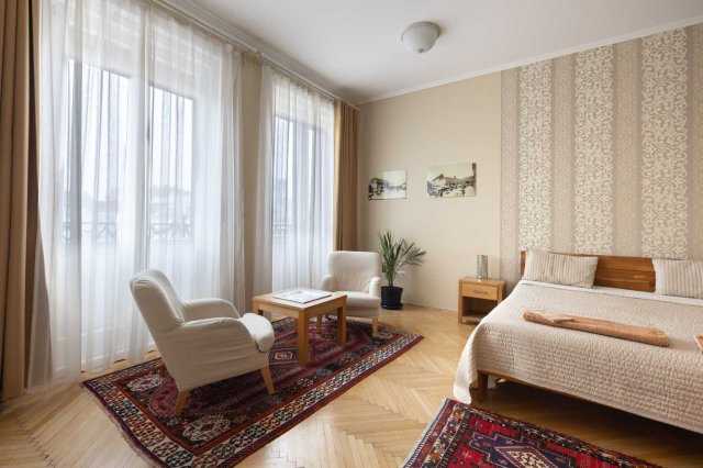 Eladó téglalakás, Budapesten, VII. kerületben, Károly körúton