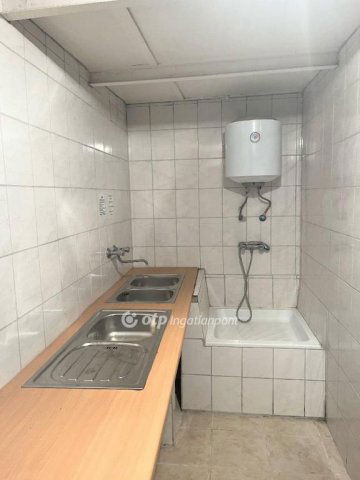 Eladó családi ház, Belvárdgyulán 25 M Ft, 2 szobás