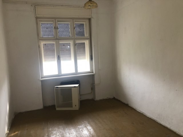 Eladó családi ház, Sarkadon 15 M Ft, 4 szobás