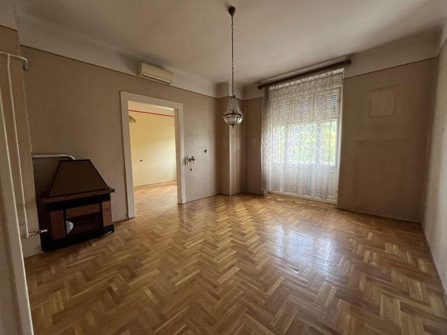 Eladó téglalakás, VII. kerületben, Dózsa György úton