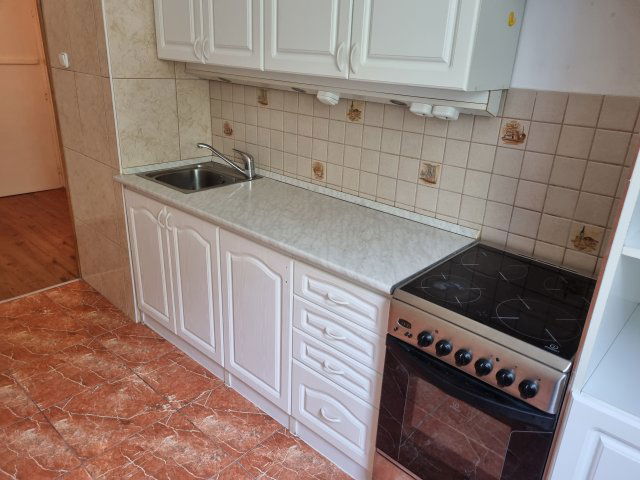 Eladó téglalakás, Tatabányán 46.9 M Ft, 2 szobás