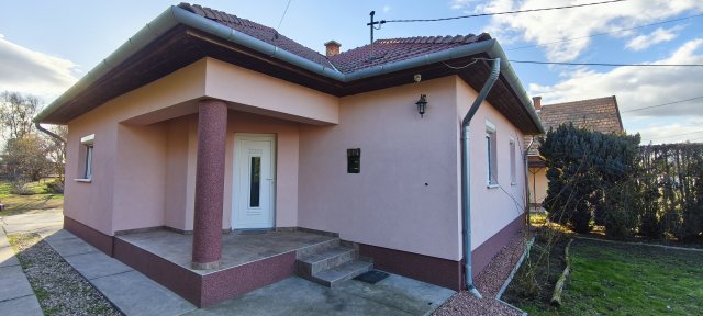Eladó családi ház, Nagykátán, Kadarka utcában 66.99 M Ft