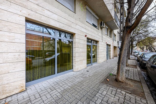 Eladó üzlethelyiség, Budapesten, VIII. kerületben 51.9 M Ft