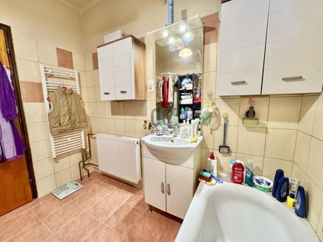 Eladó családi ház, Gyálon 124.9 M Ft, 5 szobás